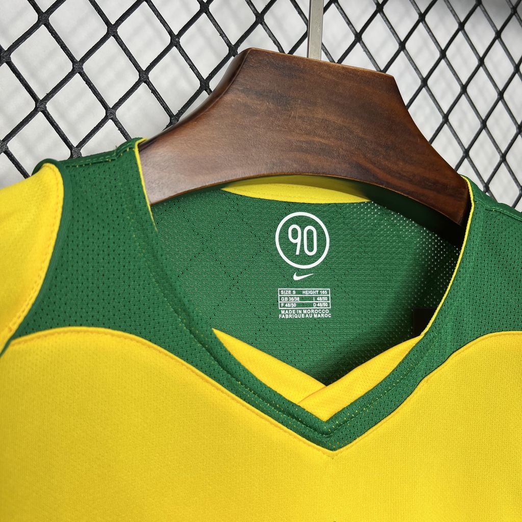 Camisa Retrô Brasil 2004/05 - RONALDINHO 10